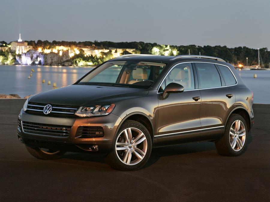  Volkswagen Touareg V6 TDi 2010 года  (US) (фото 11 из 16)